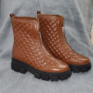 Forever Women's Quilted Brown Combat Boots - Size 10